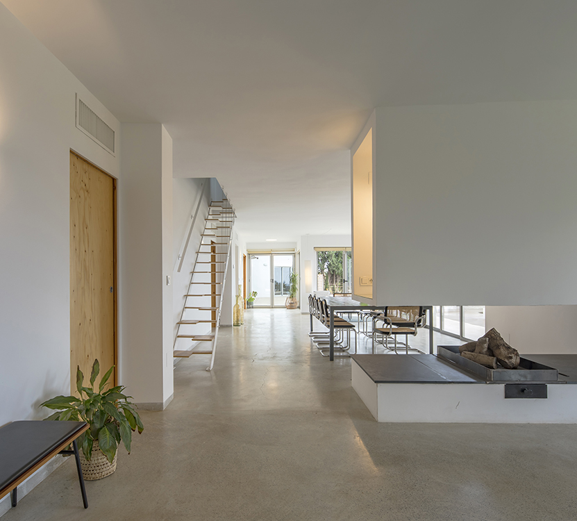 http://andresflajszer.com/files/gimgs/262_037-1s3a2701-02-03-04-andres-flajszer-oficina-transversal-finca-yantar-750.jpg