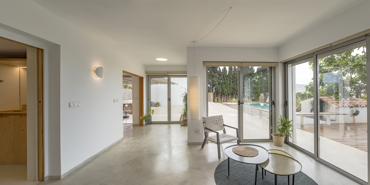 http://andresflajszer.com/files/gimgs/262_052-1s3a2678-79-80-andres-flajszer-oficina-transversal-finca-yantar.jpg
