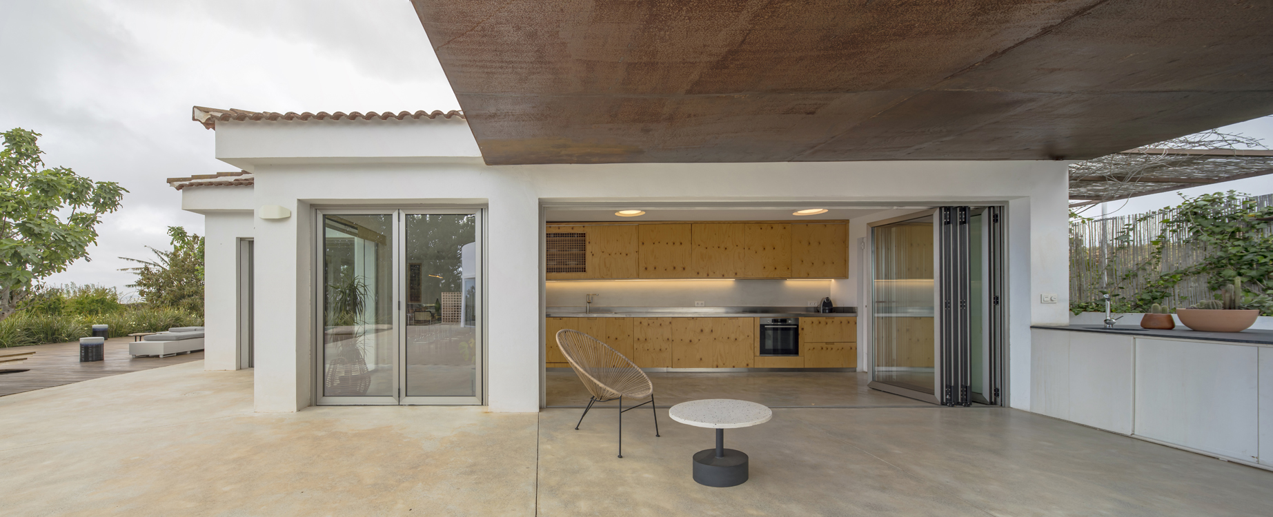 http://andresflajszer.com/files/gimgs/262_067-1s3a2663-64-65-andres-flajszer-oficina-transversal-finca-yantar.jpg