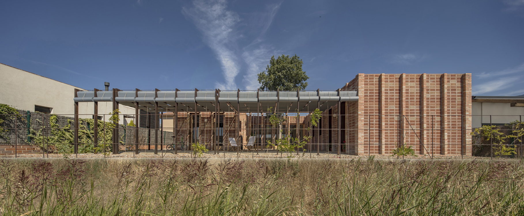 http://andresflajszer.com/files/gimgs/265_003-1s3a7410-12-andres-flajszer-obo-estudi-casa-montse-i-manel.jpg