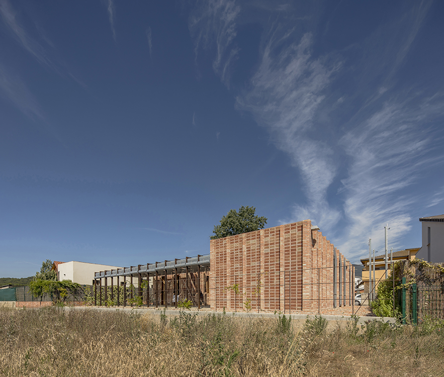 http://andresflajszer.com/files/gimgs/265_005-1s3a7417-18-andres-flajszer-obo-estudi-casa-montse-i-manel-750.jpg