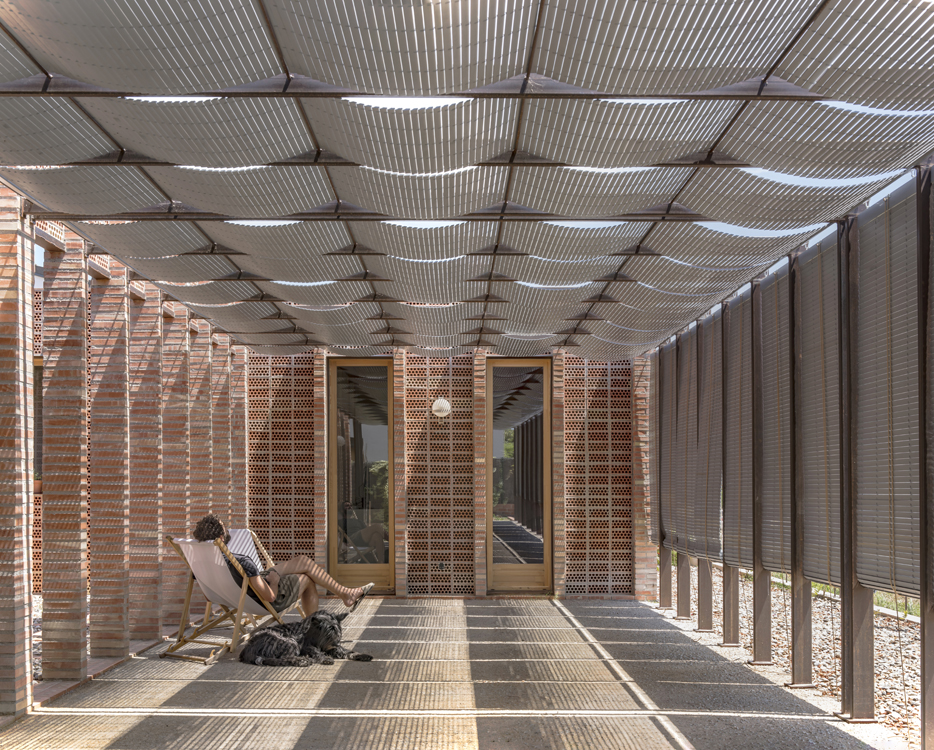 http://andresflajszer.com/files/gimgs/265_034-1s3a7802-03-andres-flajszer-obo-estudi-casa-montse-i-manel.jpg