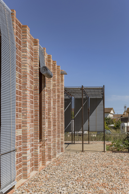 http://andresflajszer.com/files/gimgs/265_073-1s3a8272-andres-flajszer-obo-estudi-casa-montse-i-manel.jpg