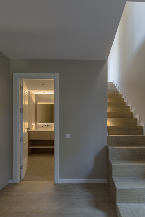 http://andresflajszer.com/files/gimgs/267_026-1s3a6659-60-andres-flajszer-08023-architects-cabrils.jpg